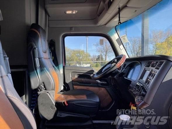 Kenworth T680 Tractor Units