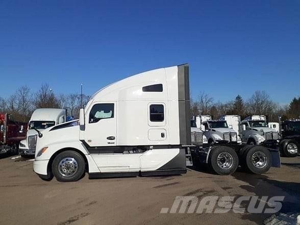Kenworth T680 Tractor Units