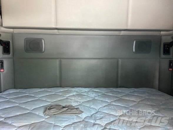 Kenworth T680 Tractor Units