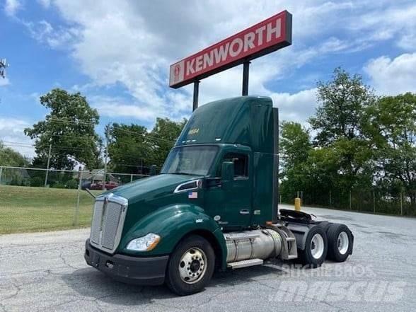 Kenworth T680 Tractor Units