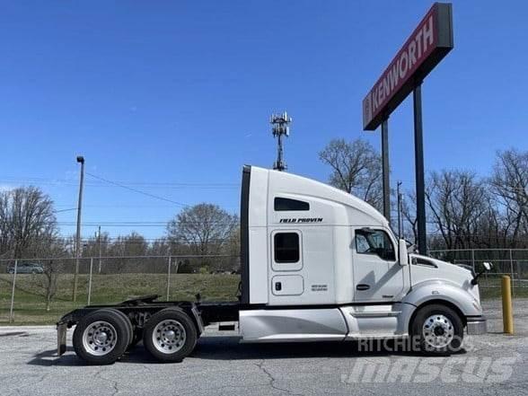Kenworth T680 Tractor Units