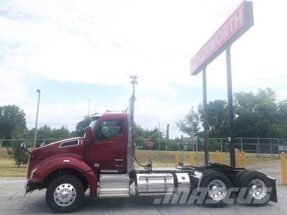 Kenworth T880 Tractor Units