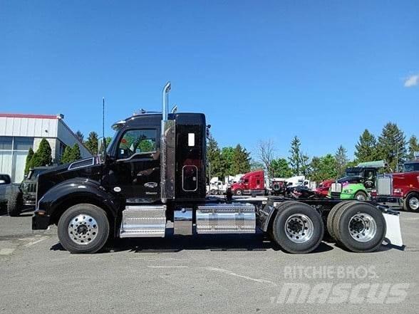 Kenworth T880 Tractor Units