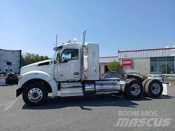 Kenworth T880 Tractor Units