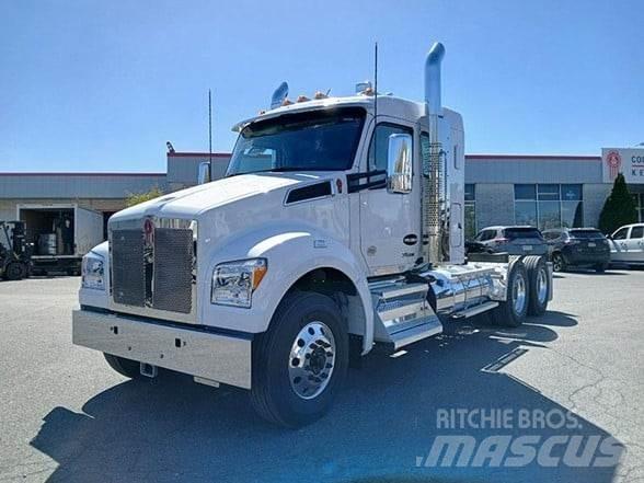 Kenworth T880 Tractor Units