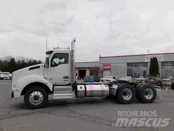 Kenworth T880 Tractor Units
