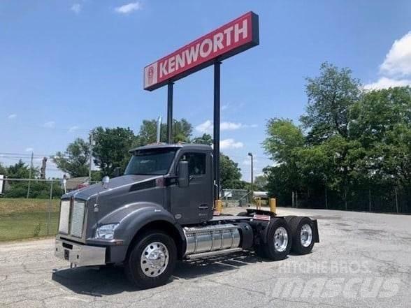 Kenworth T880 Tractor Units
