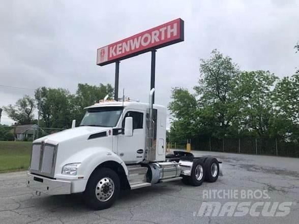 Kenworth T880 Tractor Units