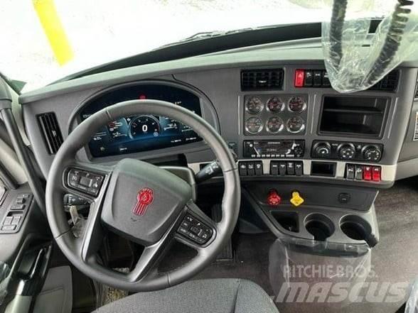 Kenworth T880 Tractor Units
