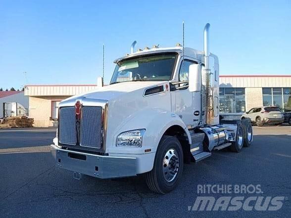 Kenworth T880 Tractor Units