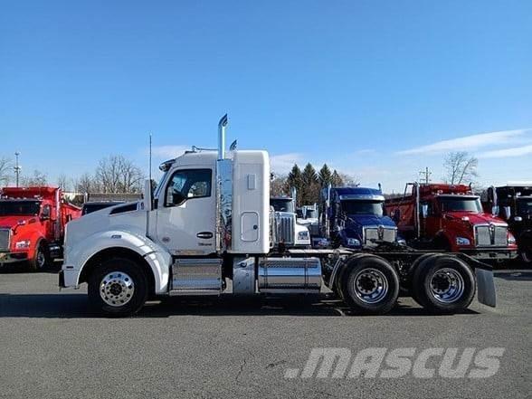 Kenworth T880 Tractor Units