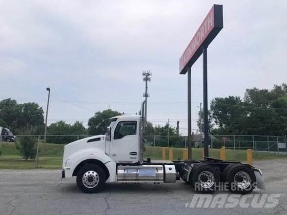 Kenworth T880 Tractor Units
