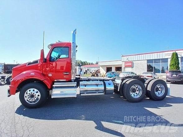 Kenworth T880 Tractor Units