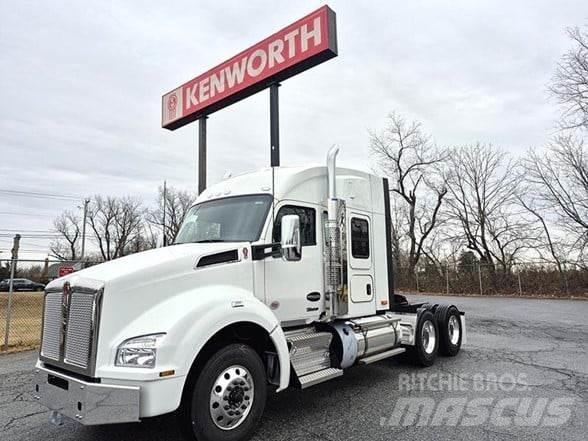 Kenworth T880 Tractor Units