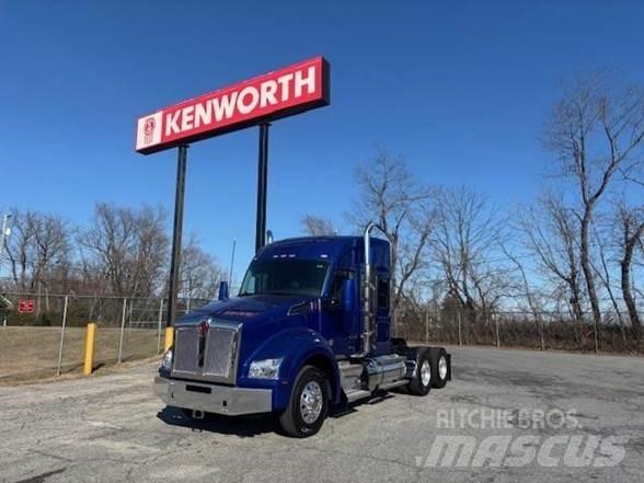 Kenworth T880 Tractor Units
