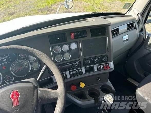 Kenworth T880 Tractor Units