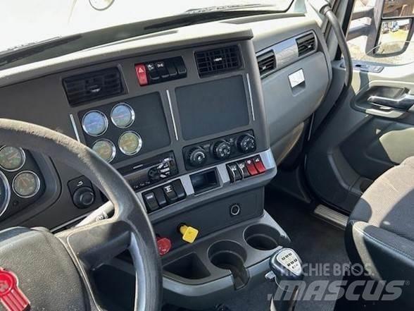 Kenworth T880 Tractor Units