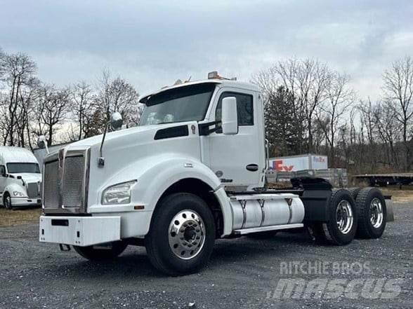Kenworth T880 Tractor Units
