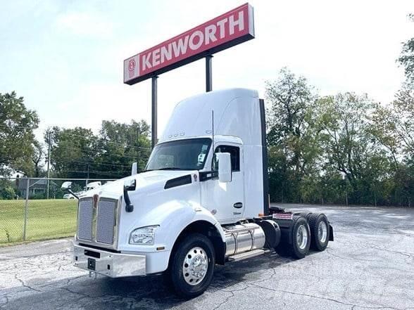 Kenworth T880 Tractor Units