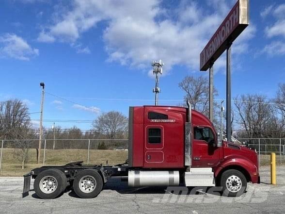 Kenworth T880 Tractor Units