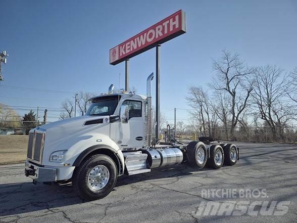 Kenworth T880 Tractor Units