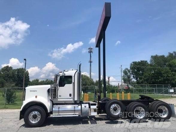 Kenworth W900 Tractor Units