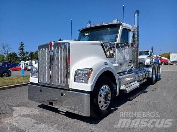 Kenworth W990 Tractor Units