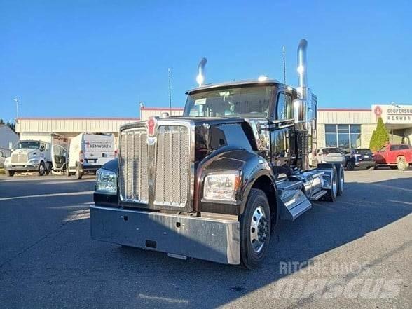 Kenworth W990 Tractor Units