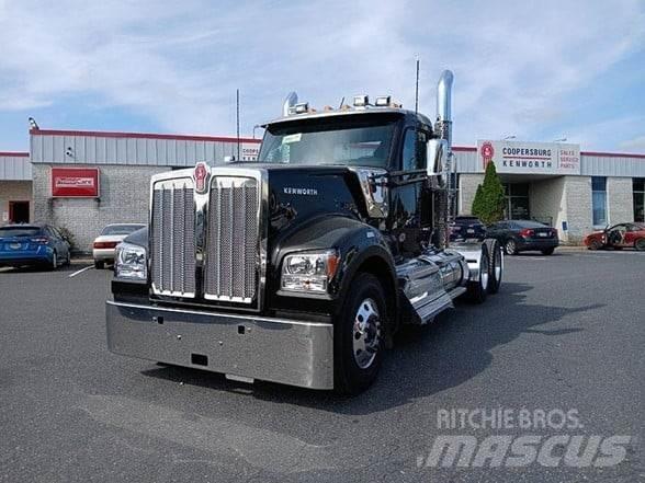 Kenworth W990 Tractor Units