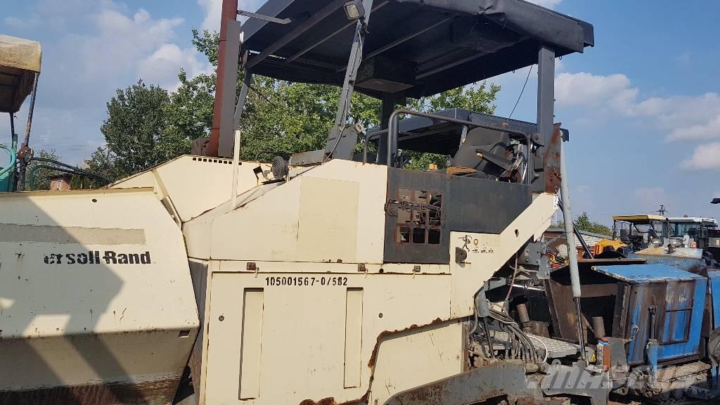 ABG Titan 6820 EPM Asphalt pavers