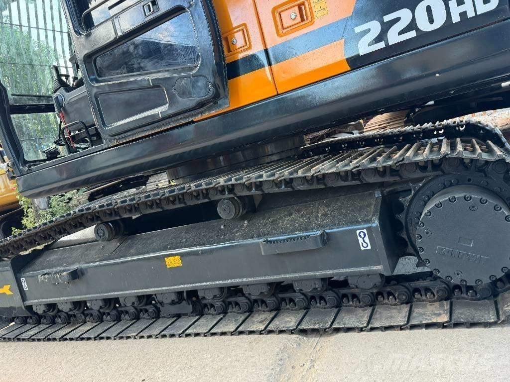 Hyundai 220HX Crawler excavators