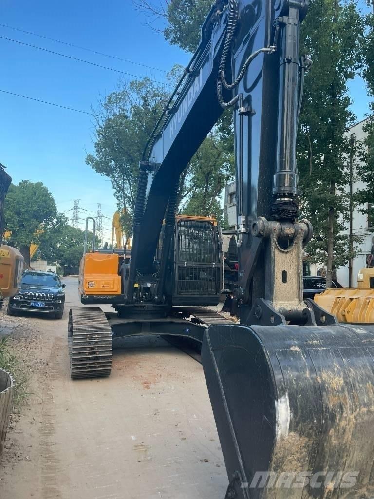 Hyundai 220HX Crawler excavators