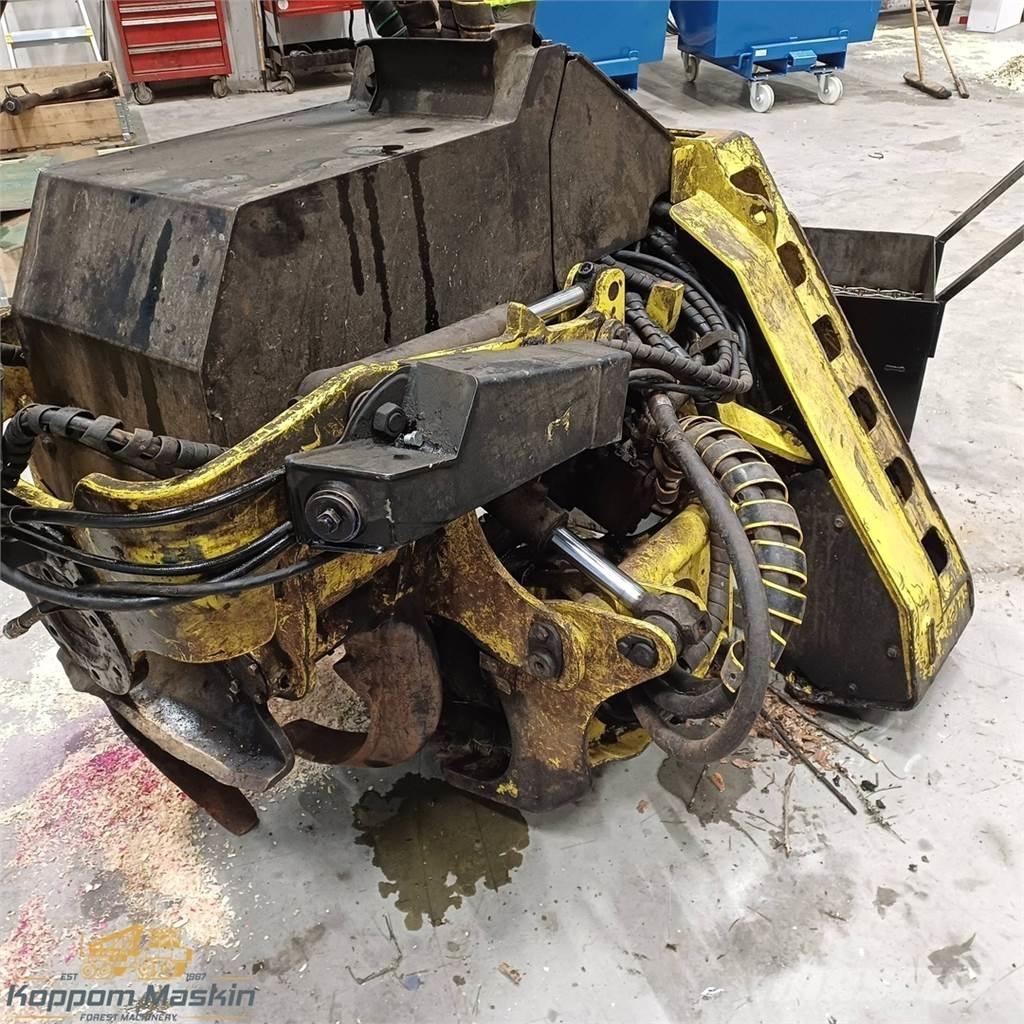 John Deere 415 Harvester heads