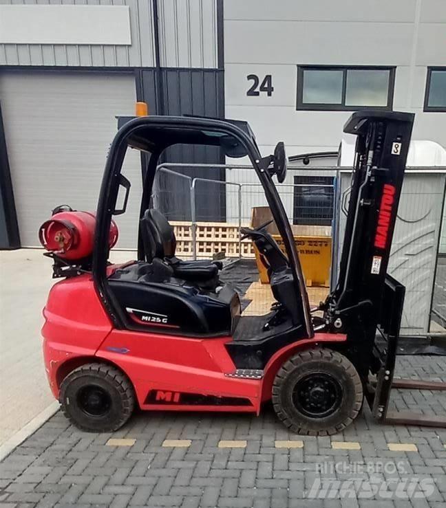 Manitou MI 25 G LPG trucks