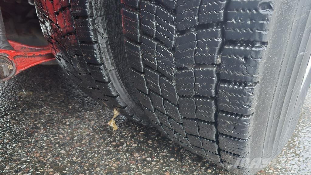 Volvo FH Crane trucks