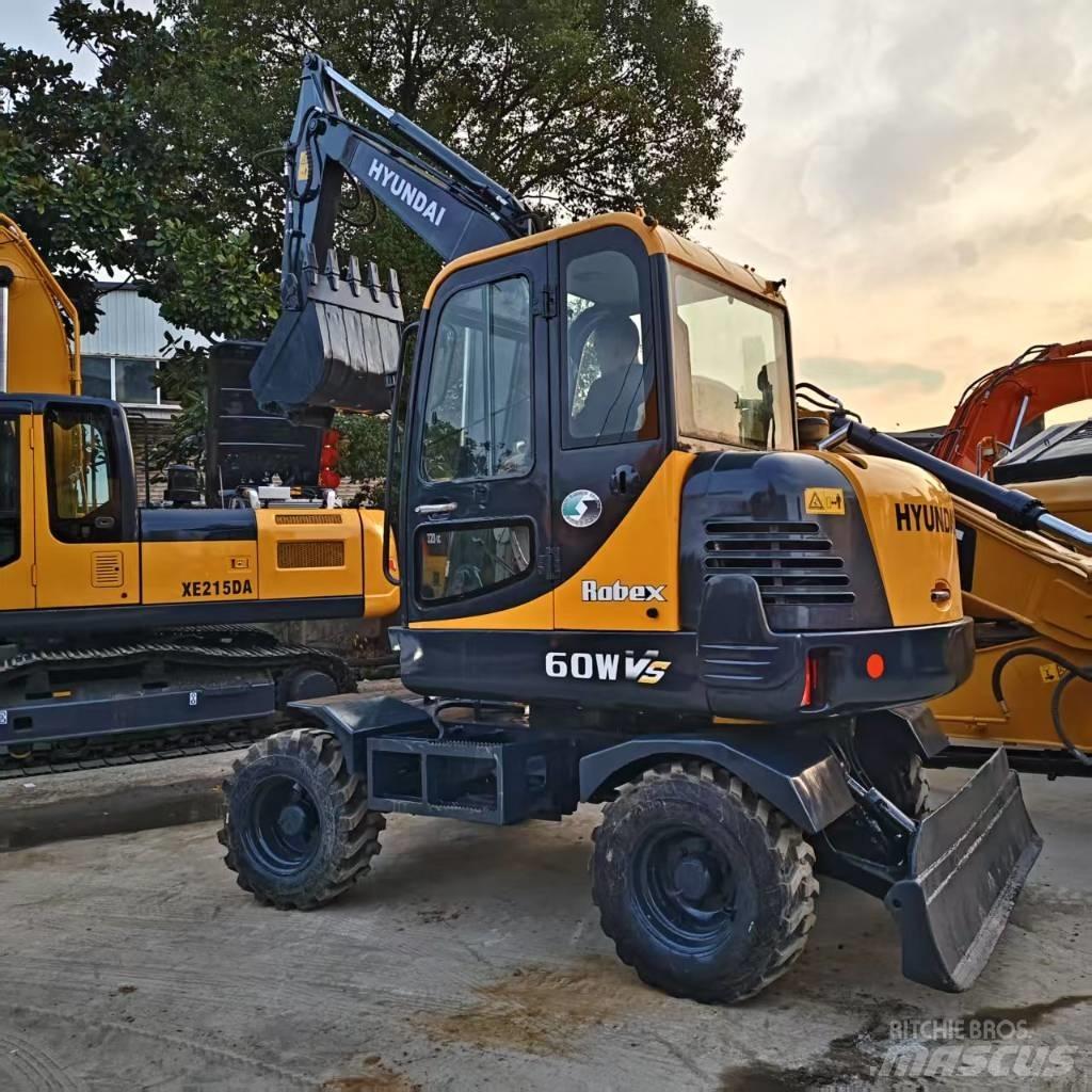 Hyundai 60 W Wheeled excavators