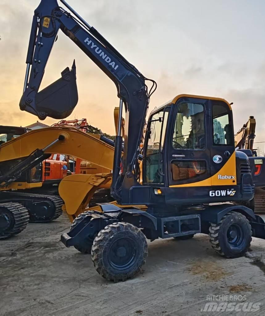 Hyundai 60 W Wheeled excavators