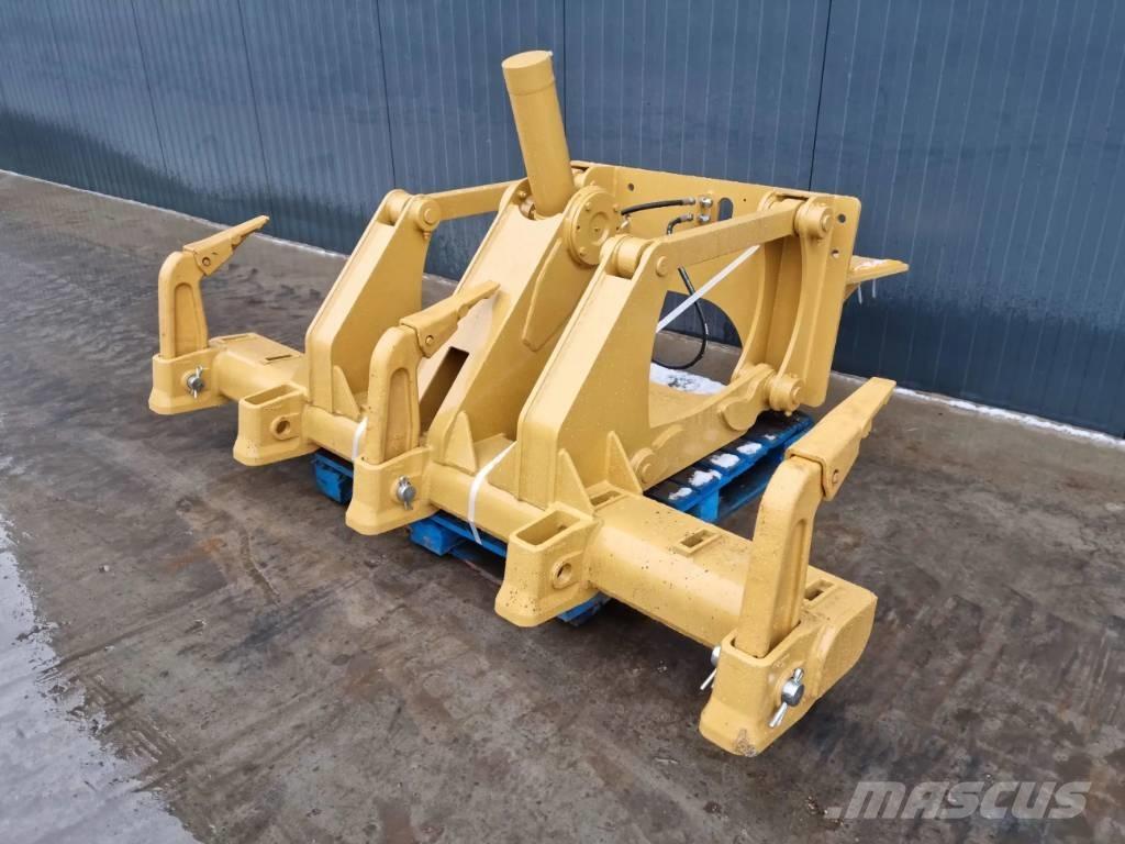 CAT 140GC Scarifiers