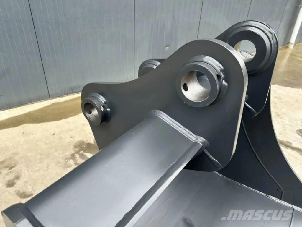 Hitachi ZX220 - 1.40m Buckets