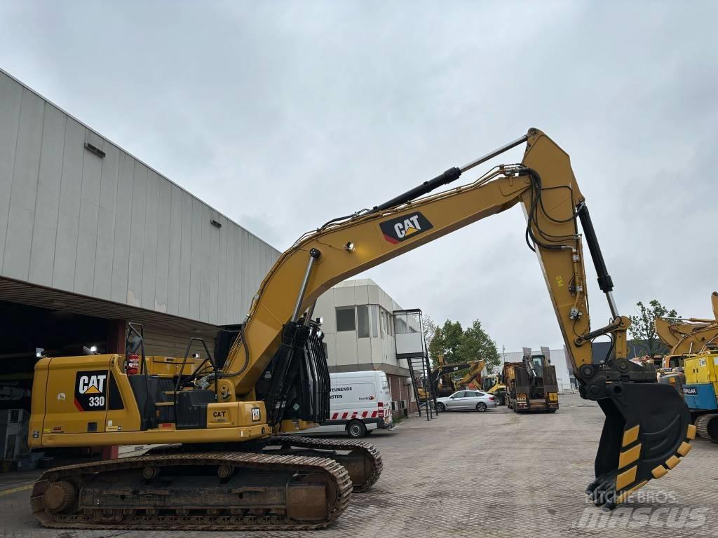 CAT 330 Crawler excavators