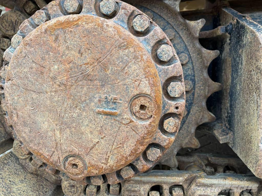 CAT 330 Crawler excavators