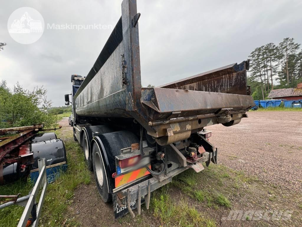 Volvo FH 480 Hook lift trucks