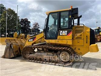 CAT 953D Crawler loaders