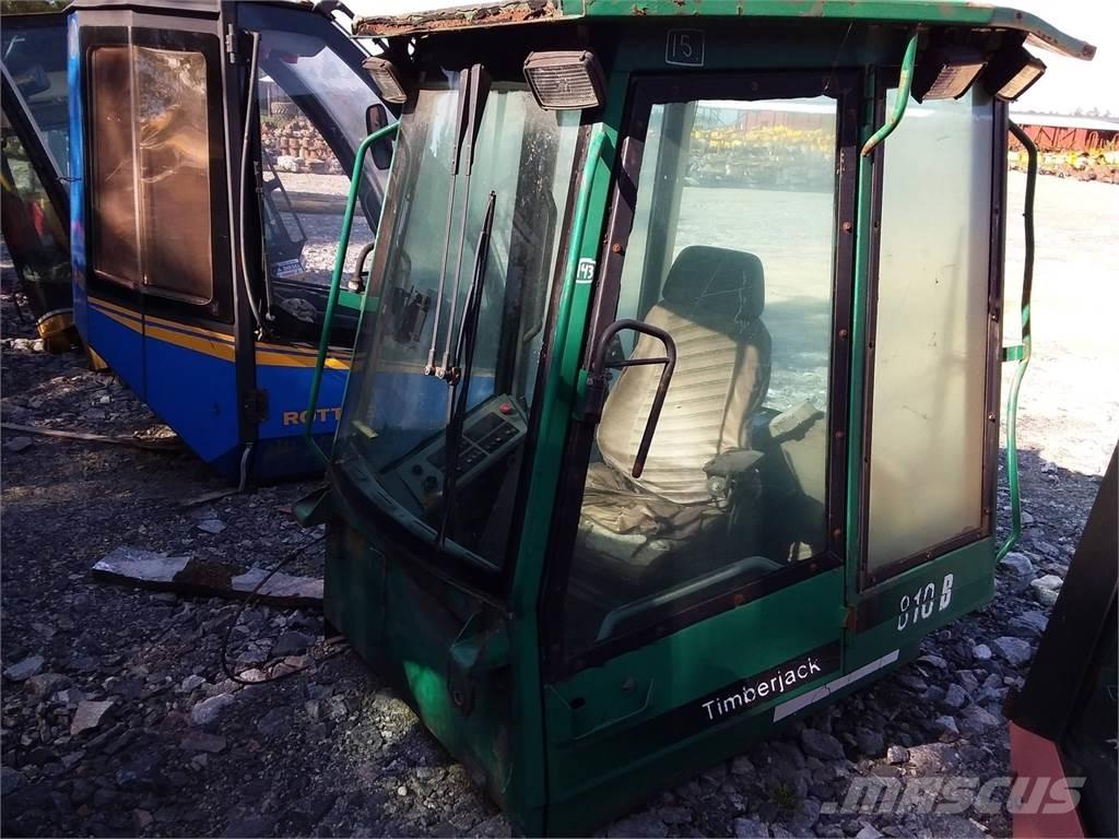 Timberjack 810B Cabins and interior
