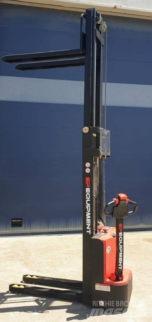 EP ES12-12ES Pedestrian stacker