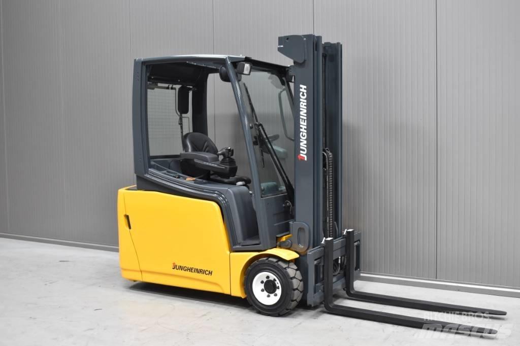 Jungheinrich EFG 220 Electric forklift trucks