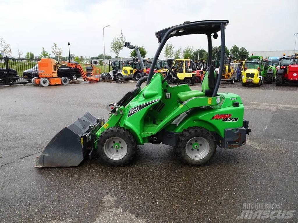 Avant 423 Mini loaders