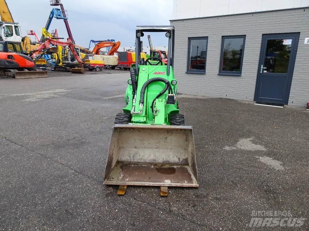 Avant 423 Mini loaders