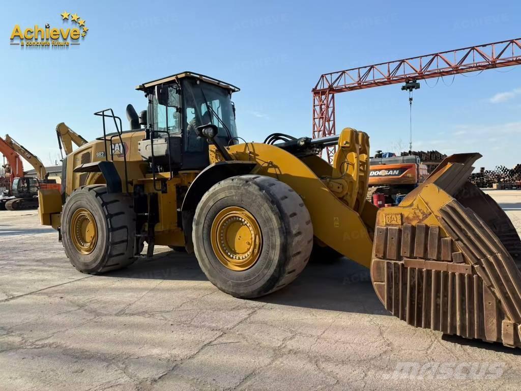 CAT 982 Wheel loaders