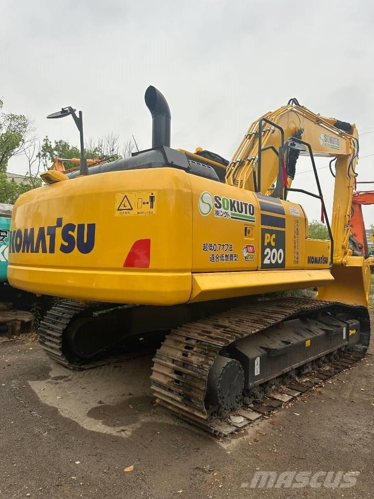 Komatsu PC 200-8 Crawler excavators